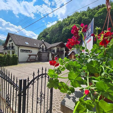 Penzion Duhovy Pstruh Bystrá Exteriér fotografie